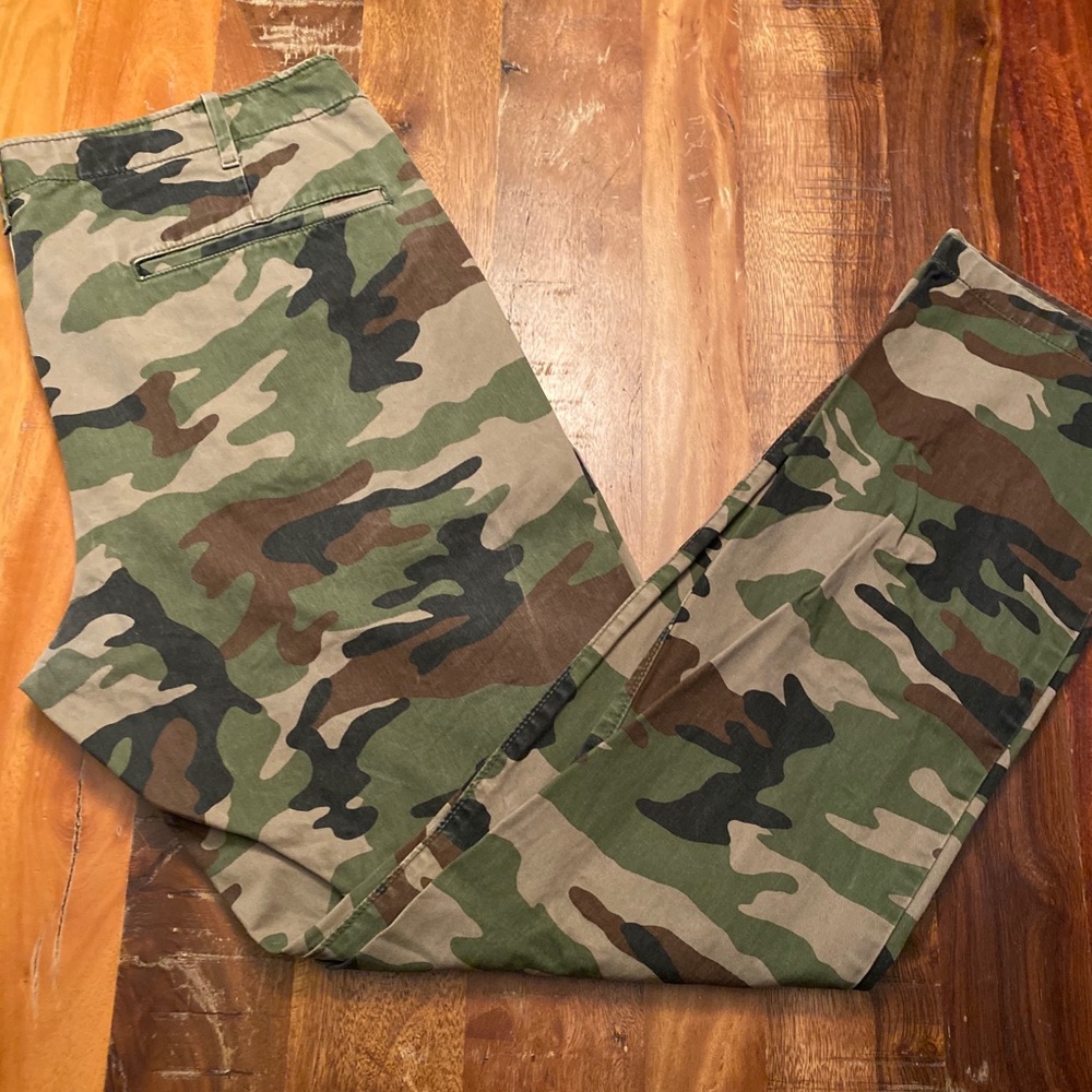 GAP Camo Chinos